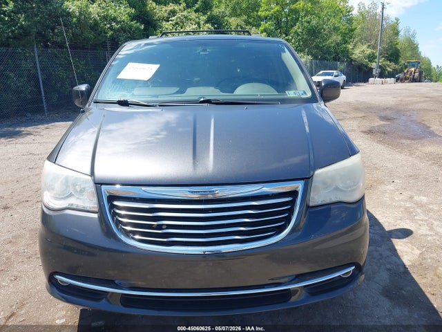 Chrysler Town & Country Touring