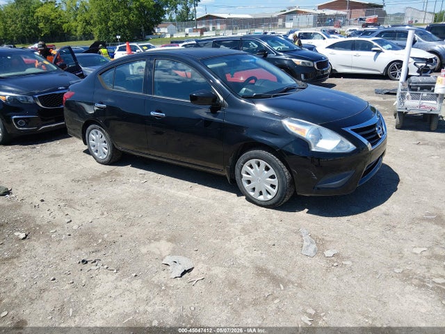 Salvage Nissan Versa Image