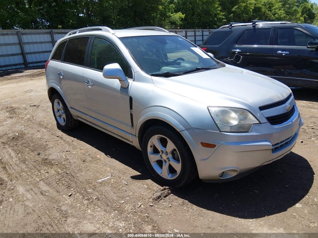 Salvage Chevrolet Captiva Image