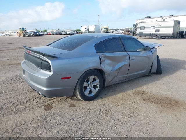 Dodge Charger Se