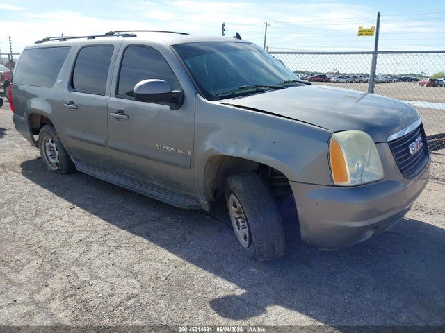Salvage GMC Yukon Image