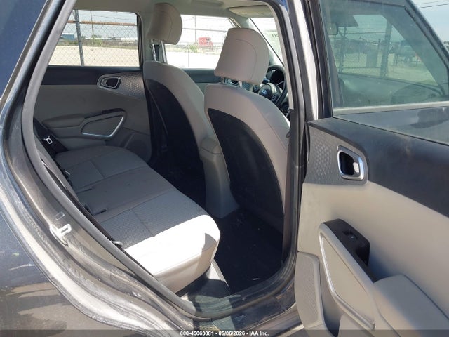 Kia Soul Lx