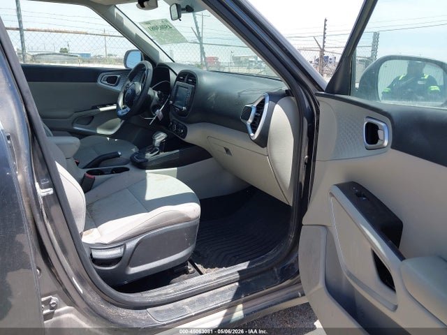Kia Soul Lx
