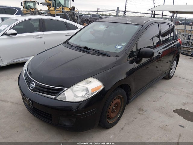 Nissan Versa 1.8 S