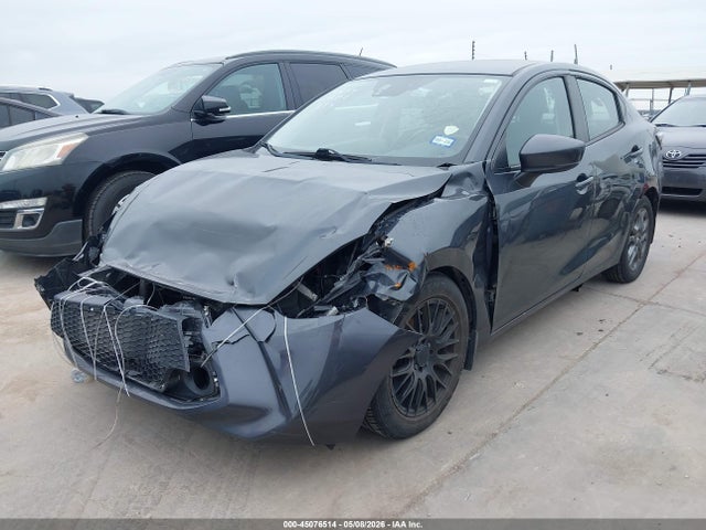 Toyota Yaris Xle