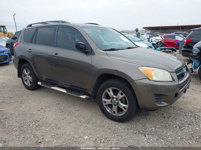 Salvage Toyota RAV4 Image