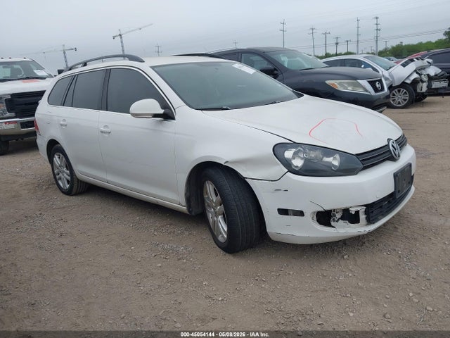 Salvage Volkswagen Jetta Image