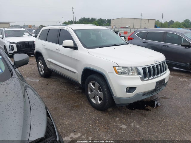 Salvage Jeep Grand Cherokee Image
