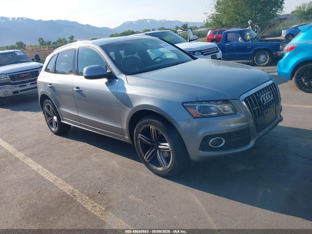 Salvage Audi Q5 Image