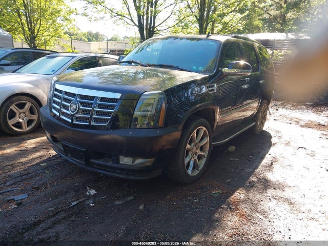 Cadillac Escalade Standard
