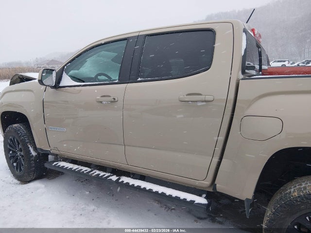 GMC Canyon 4wd  Short Box Elevation