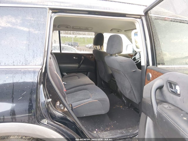 Nissan Armada Sv