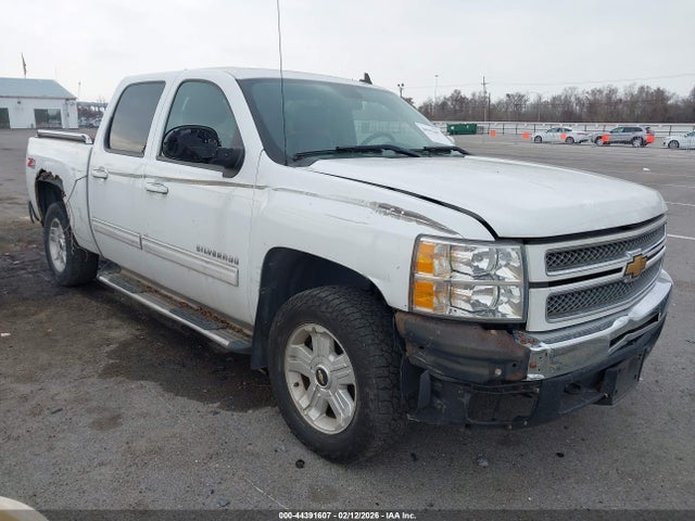 Salvage Chevrolet Silverado 1500 Image