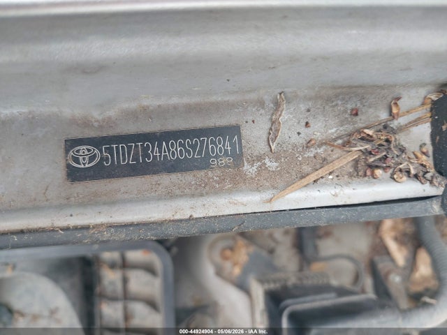Toyota Sequoia Sr5 V8