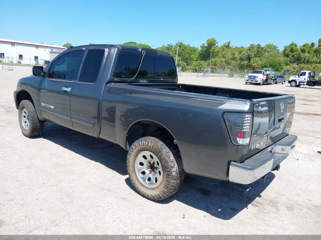 Nissan Titan Se