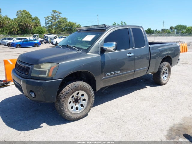Nissan Titan Se