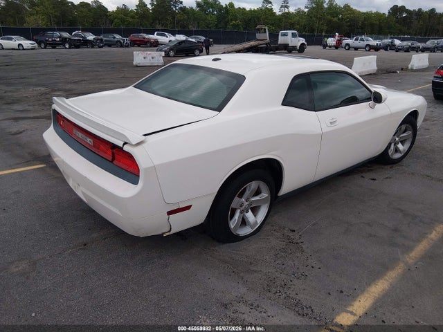 Dodge Challenger Se