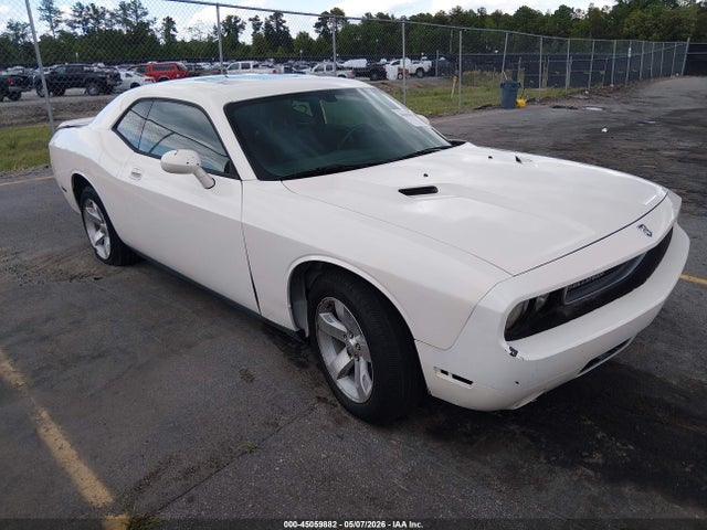 Salvage Dodge Challenger Image