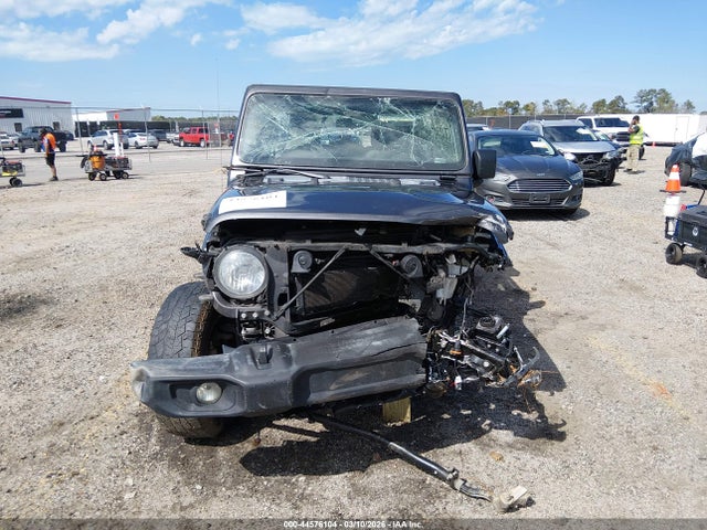 Jeep Wrangler Sahara 4x4