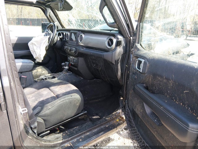 Jeep Wrangler Sahara 4x4