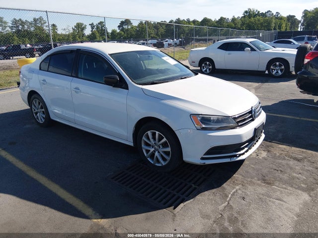 Salvage Volkswagen Jetta Image