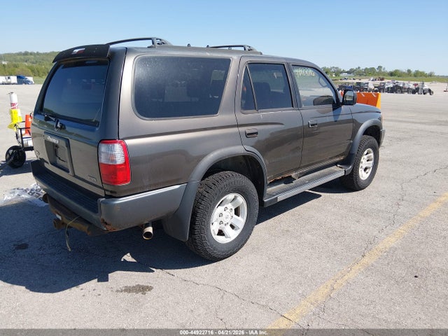 Toyota 4Runner Sr5 V6