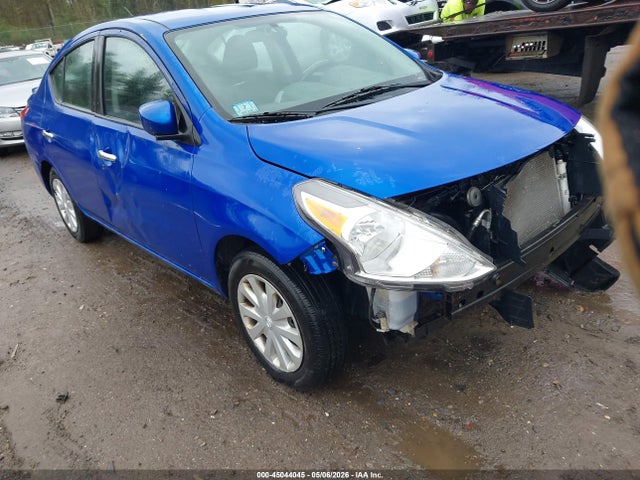 Salvage Nissan Versa Image