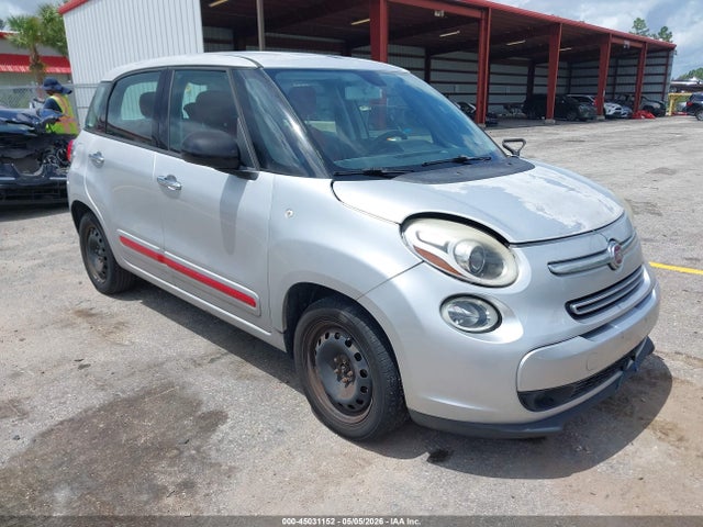 Salvage FIAT 500L Image
