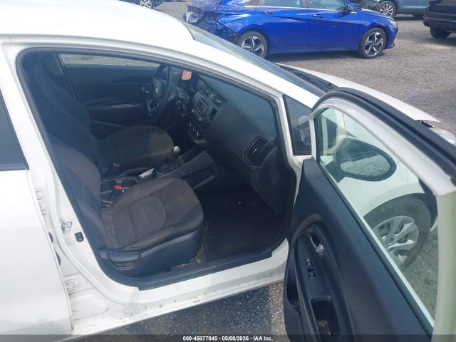 Kia Rio Lx