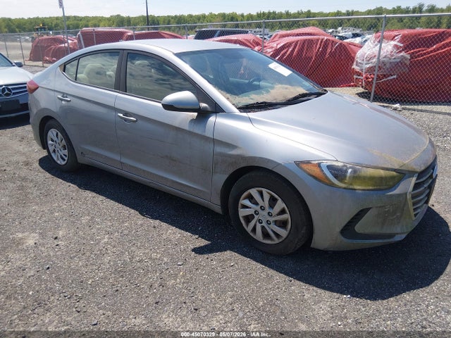 Salvage Hyundai ELANTRA Image