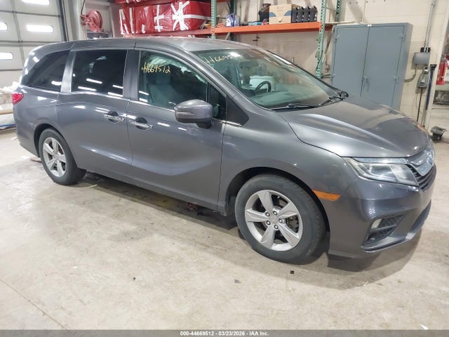 Salvage Honda Odyssey Image