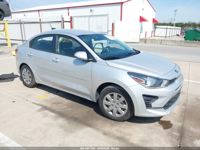 Salvage Kia Rio Image