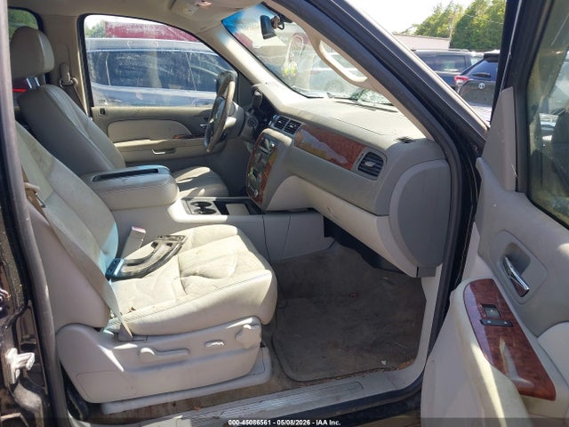 Chevrolet Suburban 1500 Lt