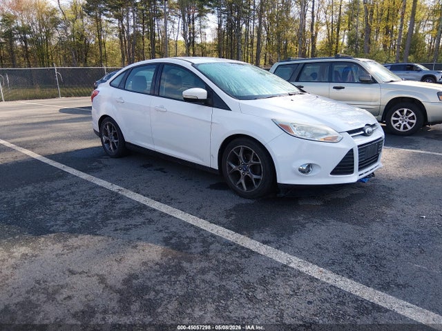 Salvage Ford Focus Image