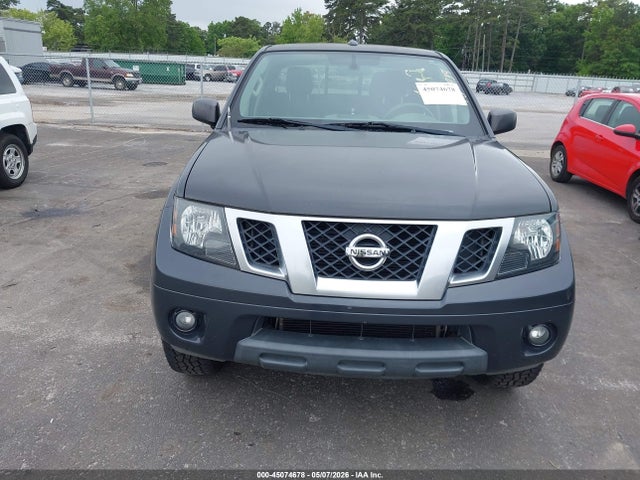 Nissan Frontier Desert Runner