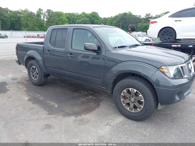 Salvage Nissan Frontier Image