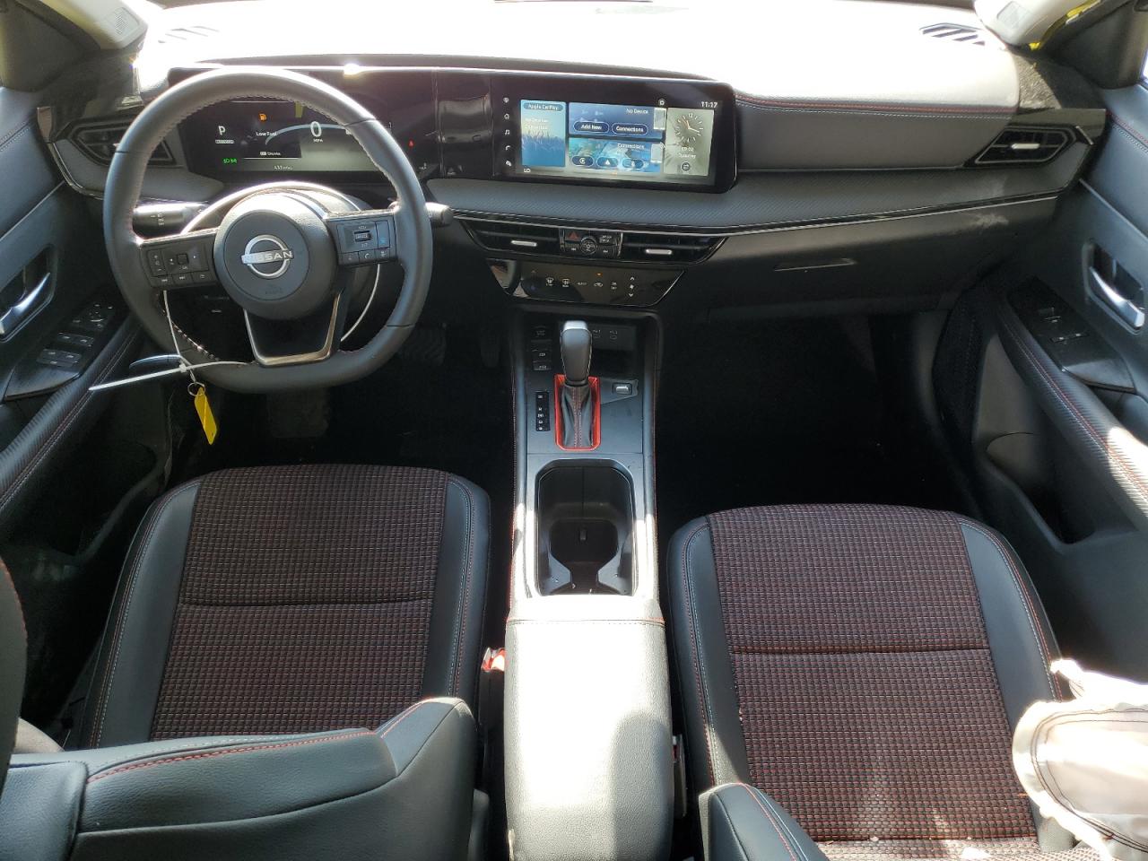 Nissan Kicks Sr