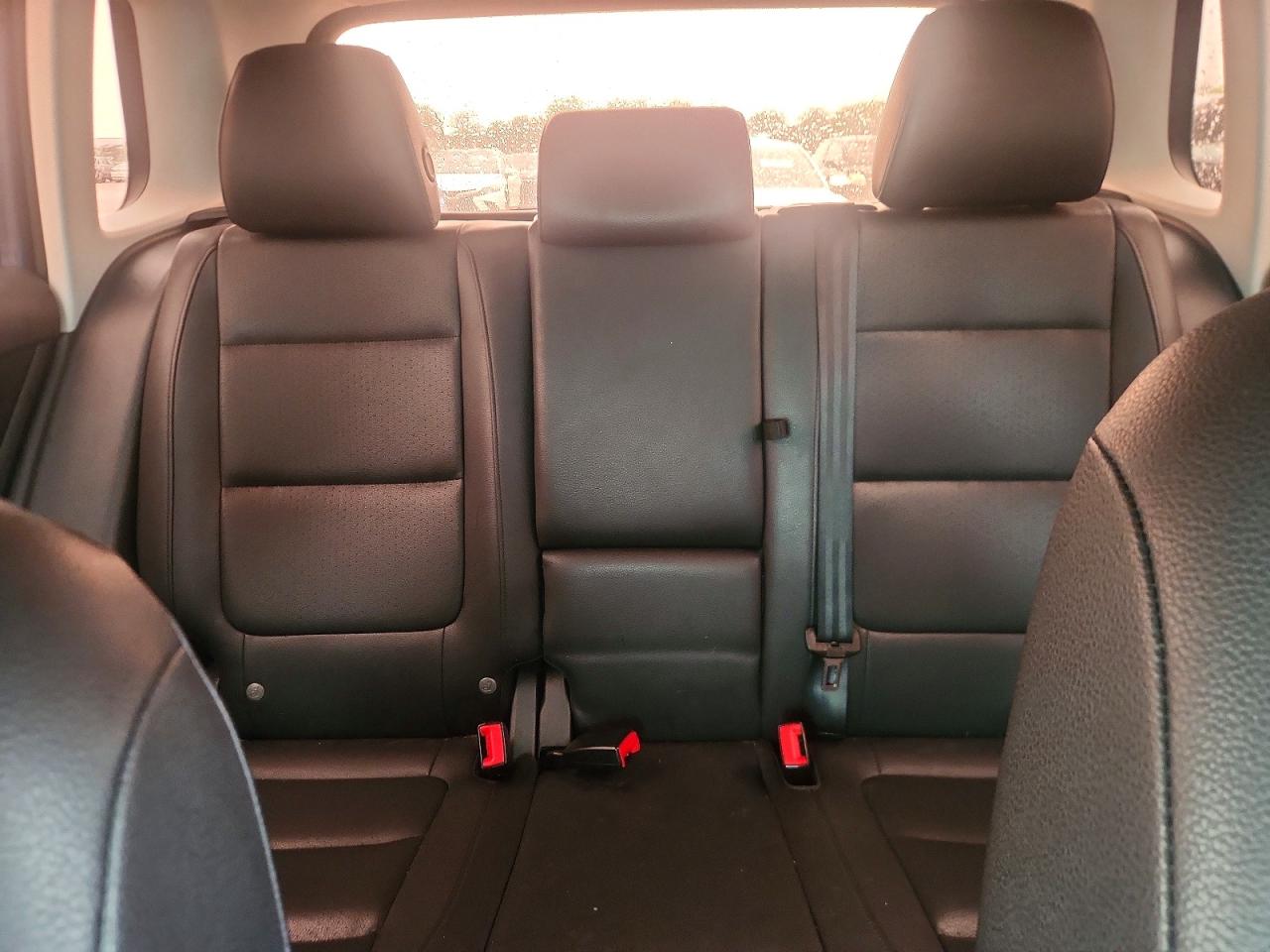 Volkswagen Tiguan S