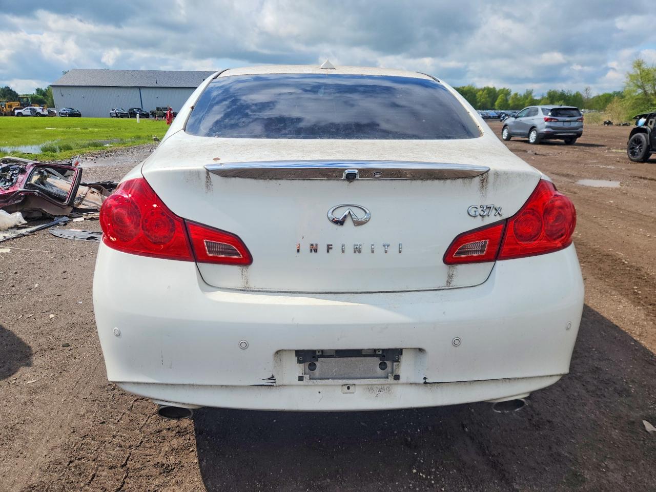 INFINITI G37 X
