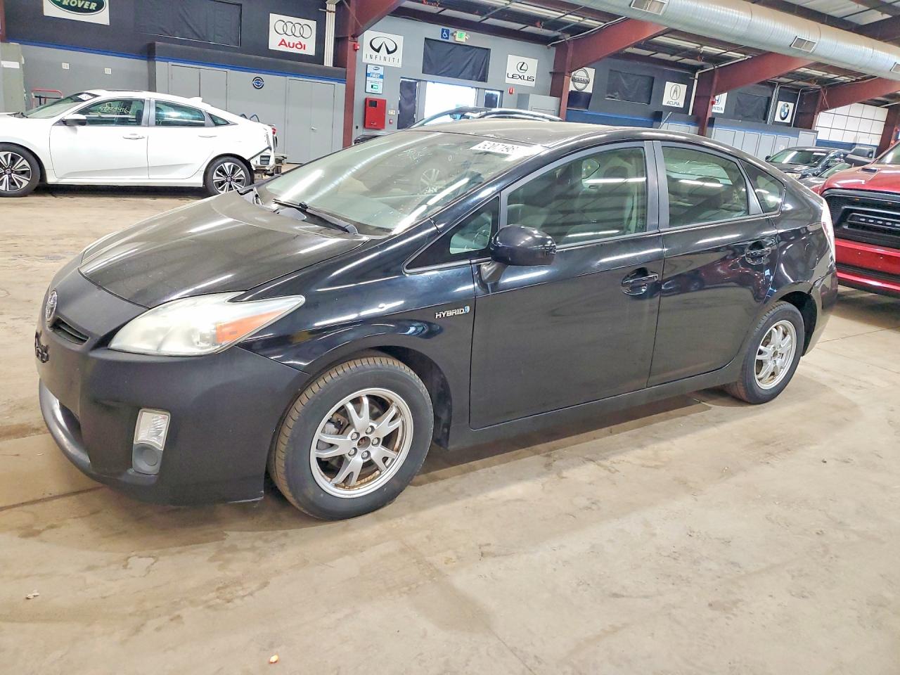 Salvage Toyota Prius Image
