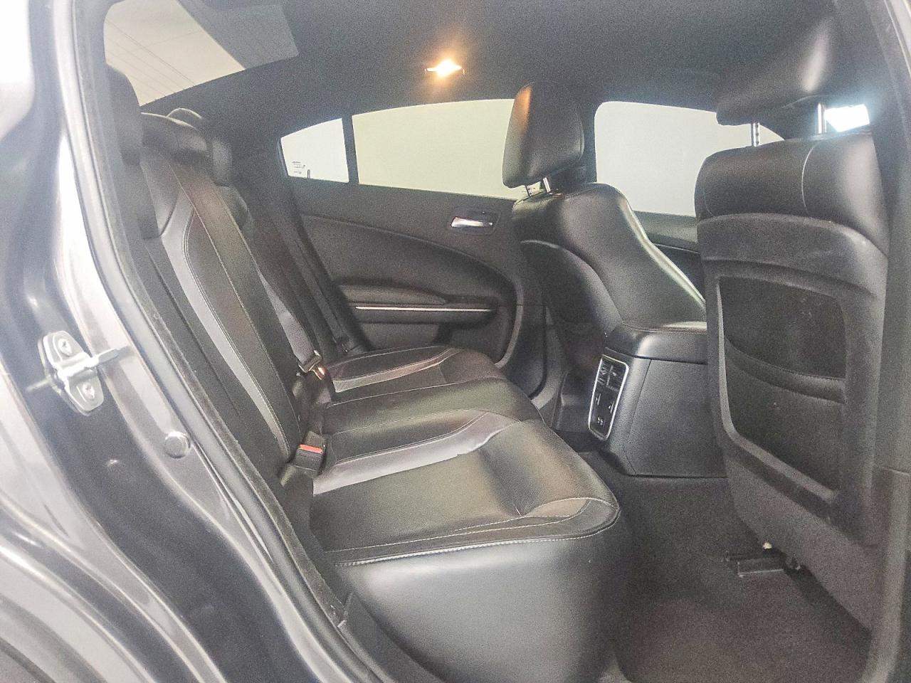 Dodge Charger Sxt