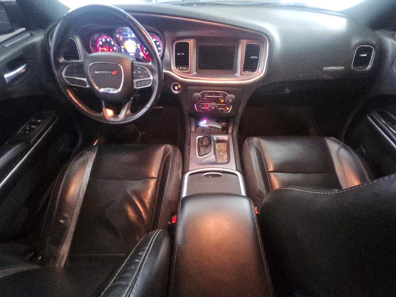 Dodge Charger Sxt