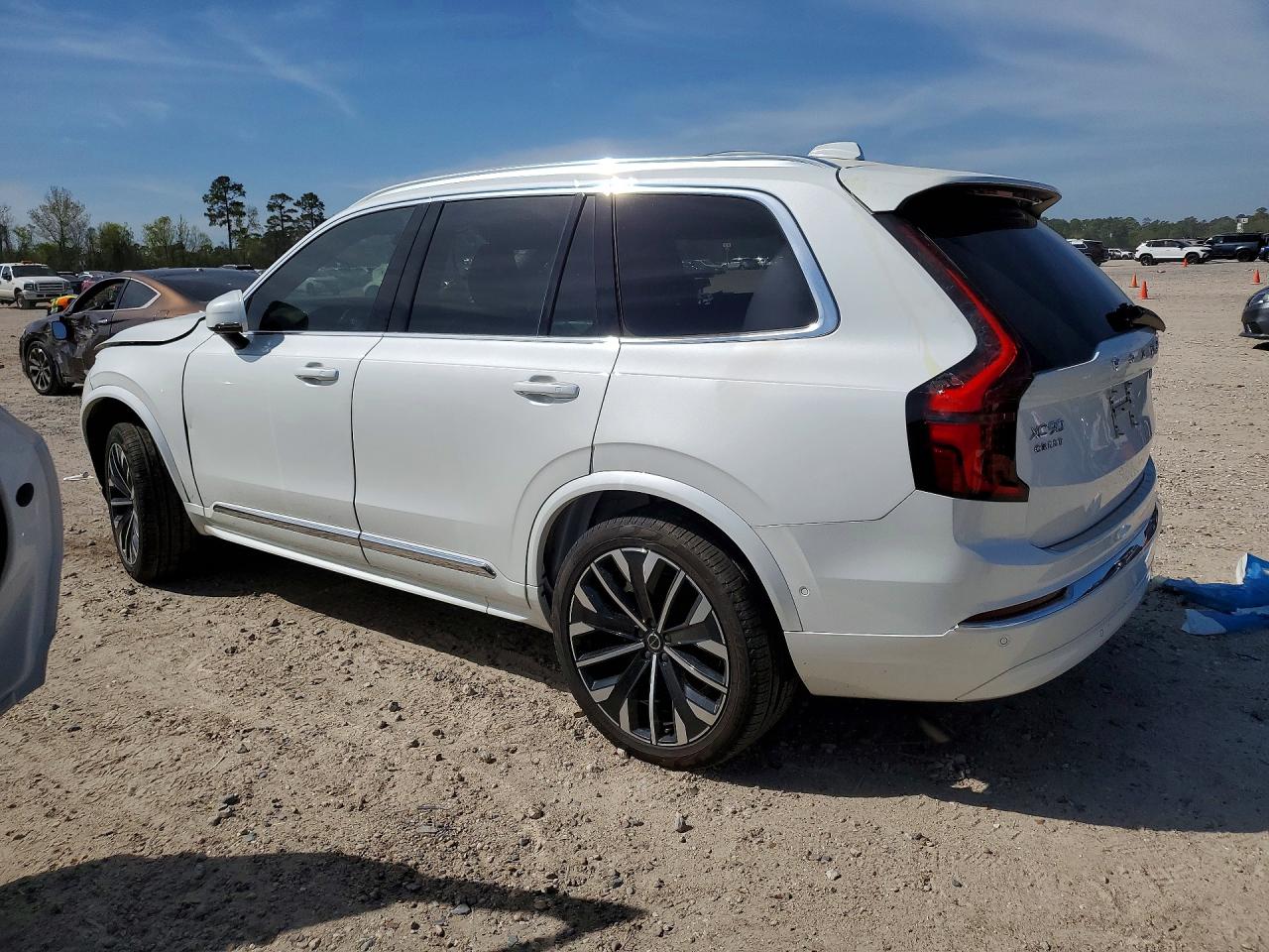 Volvo XC90 Plus