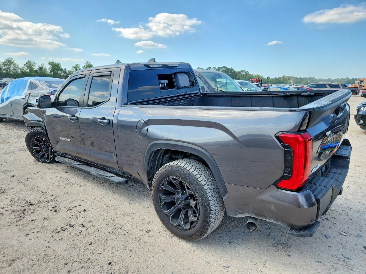 Toyota Tundra Double Cab Sr