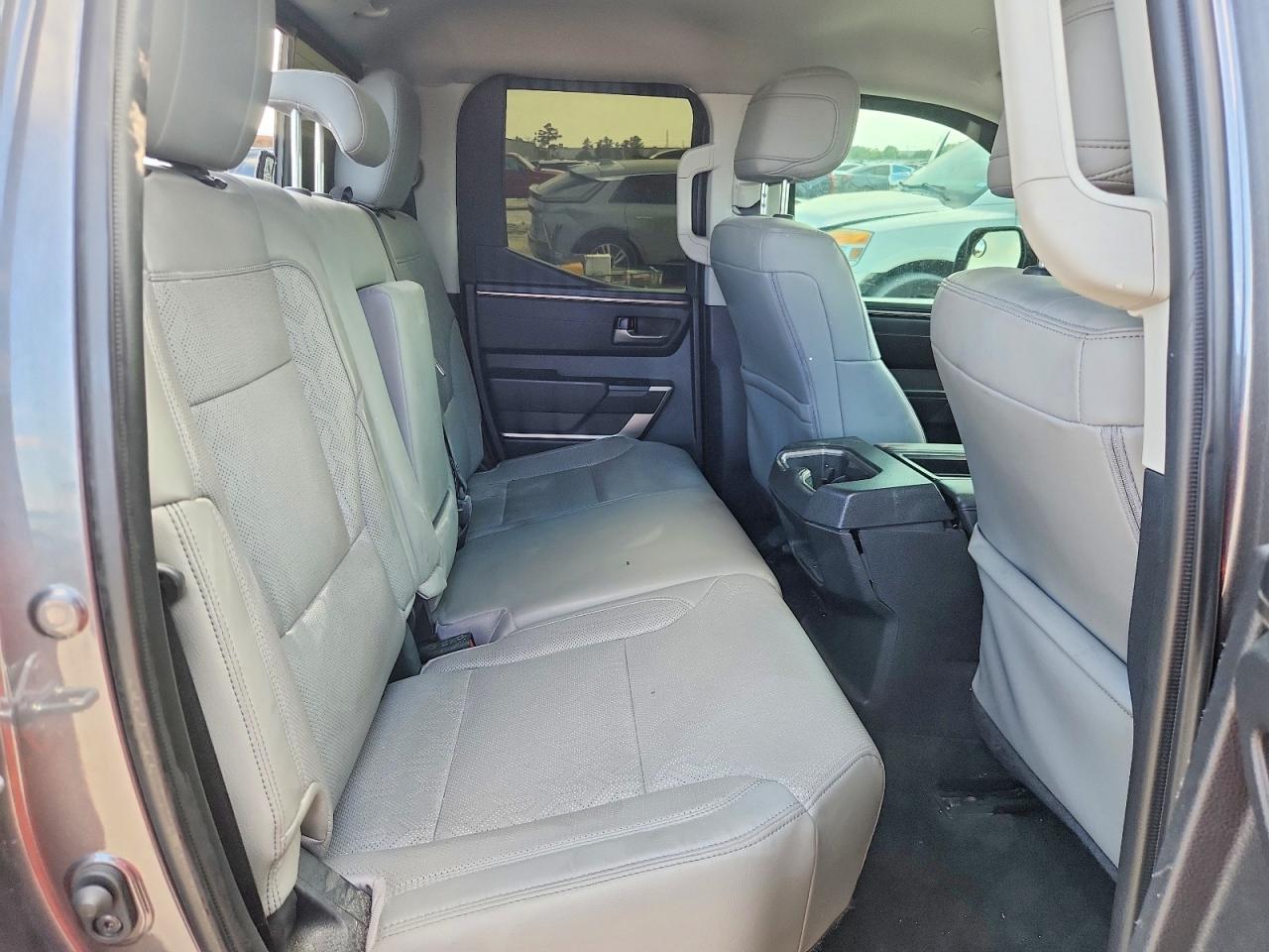 Toyota Tundra Double Cab Sr