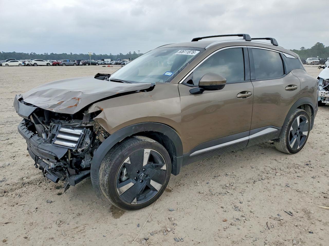 Salvage Nissan Kicks Image