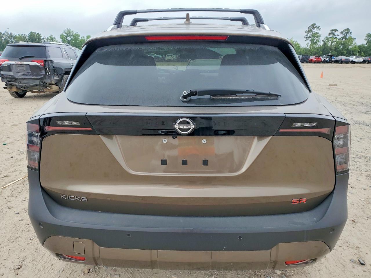 Nissan Kicks Sr