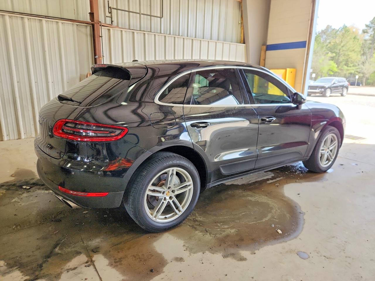 Porsche Macan S