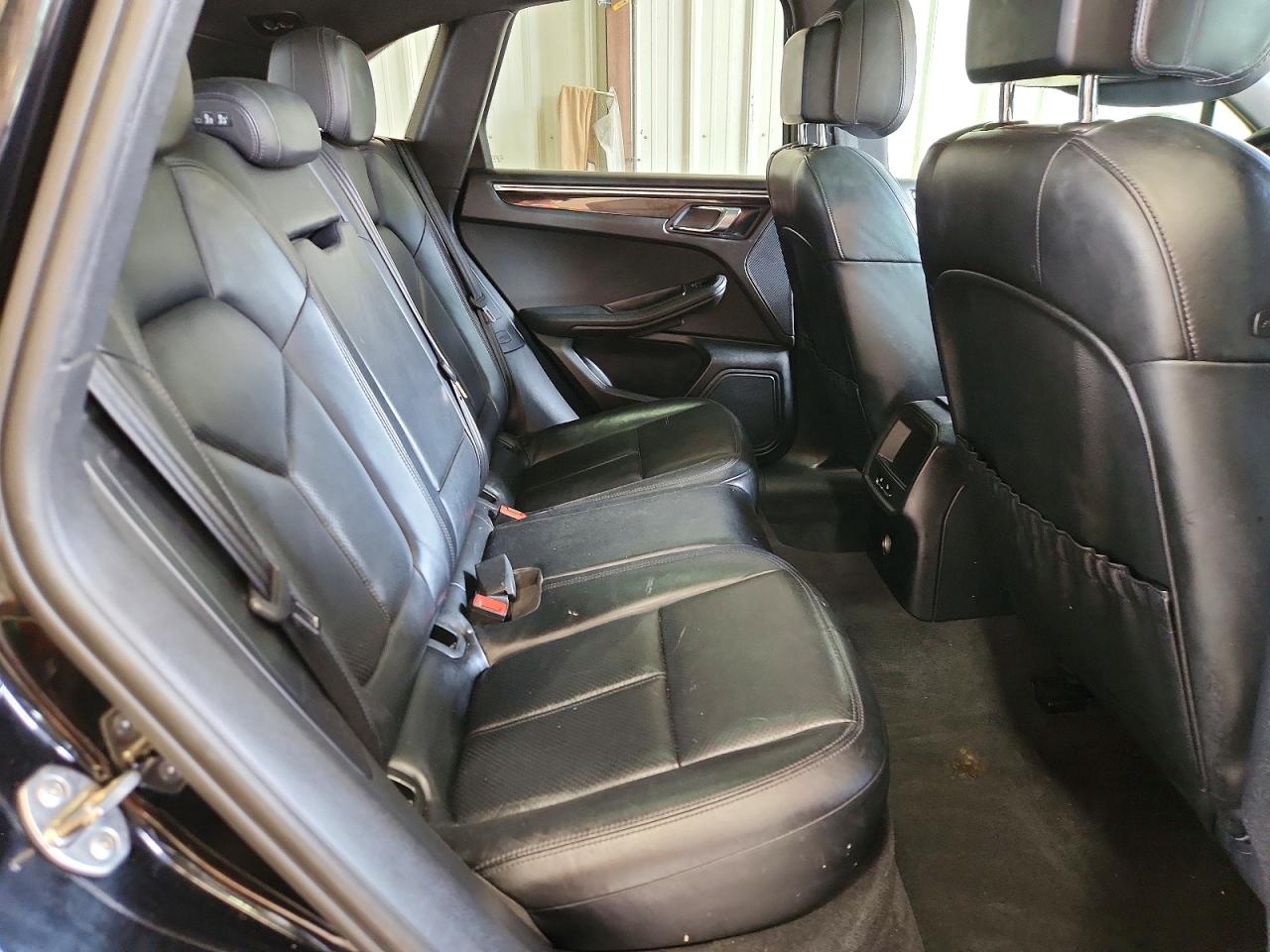 Porsche Macan S