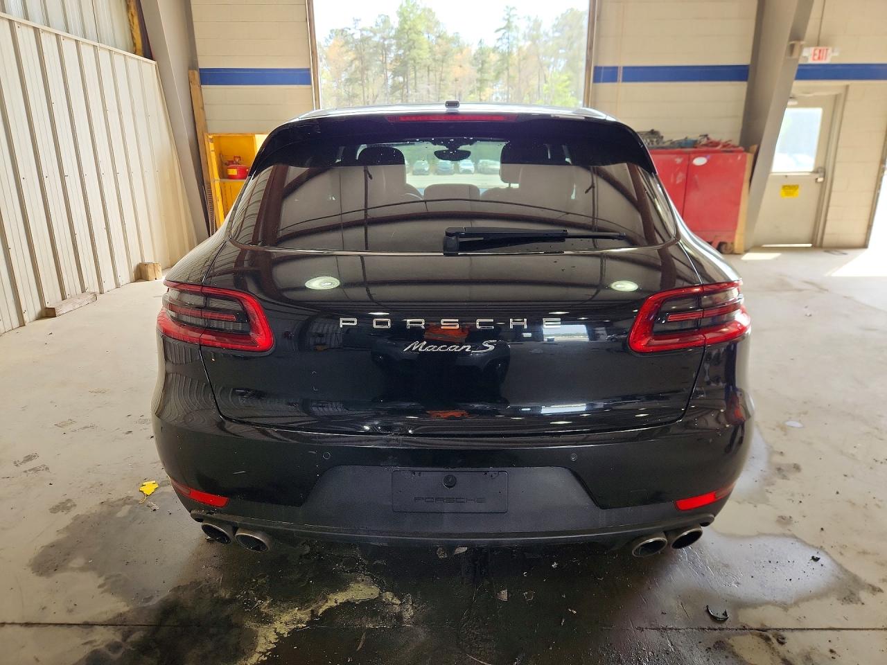 Porsche Macan S